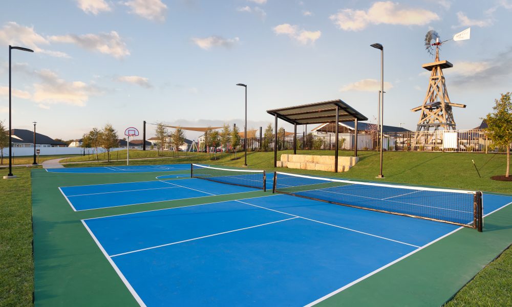 Image of the blue and green Pickleball court at Harvest Ridge